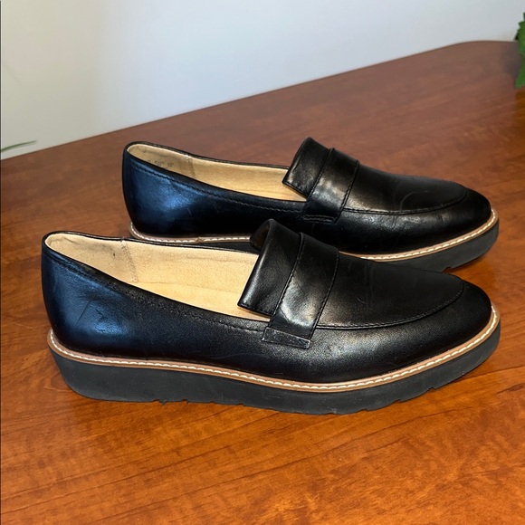 Naturalizer Adiline Black Leather Loafers NWOT 8.5 - Picture 7 of 9